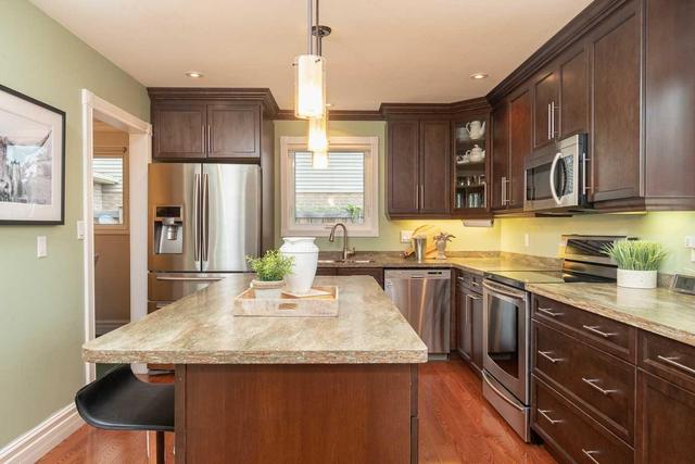 575 Vanier Dr, House detached with 4 bedrooms, 4 bathrooms and 2 parking in Milton ON | Image 9