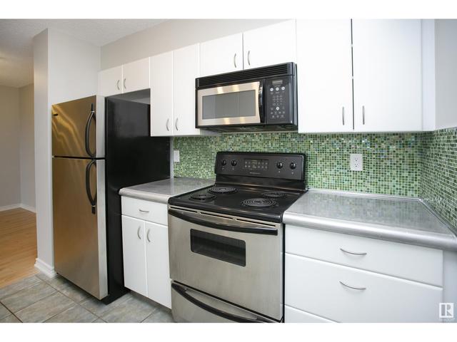 303 - 10303 105 St Nw, Condo with 2 bedrooms, 1 bathrooms and null parking in Edmonton AB | Image 4