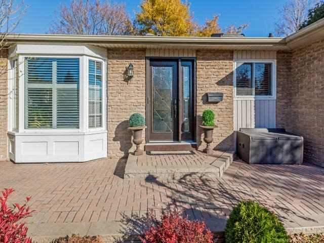 855 Edison Crt, House detached with 3 bedrooms, 2 bathrooms and 3 parking in Milton ON | Image 2