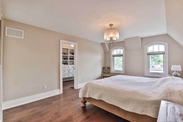 16b Chauncey Ave, House detached with 4 bedrooms, 4 bathrooms and 4 parking in Toronto ON | Image 15