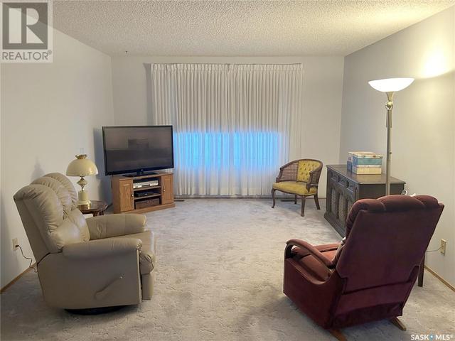 101 - 250 Athabasca Street E, Condo with 2 bedrooms, 2 bathrooms and null parking in Moose Jaw SK | Image 9