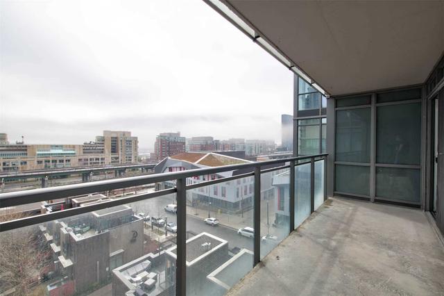 911 - 15 Fort York Blvd, Condo with 1 bedrooms, 1 bathrooms and 0 parking in Toronto ON | Image 12