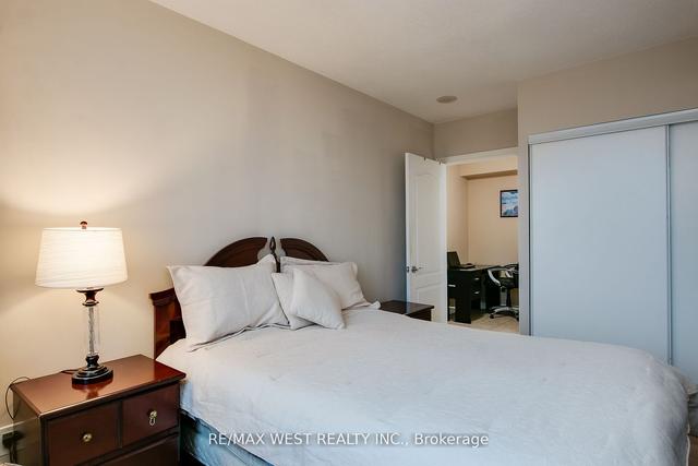 806 - 2088 Lawrence Ave, Condo with 2 bedrooms, 2 bathrooms and 1 parking in Toronto ON | Image 19