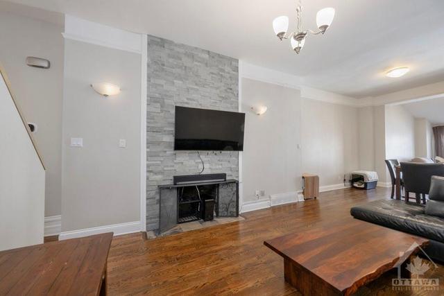 123 York Street, Home with 2 bedrooms, 3 bathrooms and 2 parking in Ottawa ON | Image 9