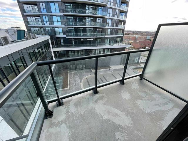 415 - 35 Watergarden Dr, Condo with 1 bedrooms, 1 bathrooms and 1 parking in Mississauga ON | Image 7