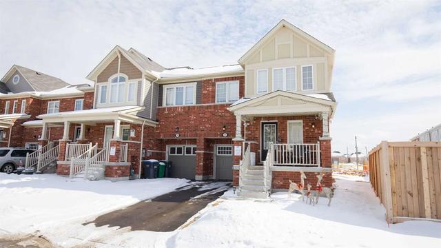 77 Benhurst Cres, House attached with 4 bedrooms, 3 bathrooms and 3 parking in Brampton ON | Image 1