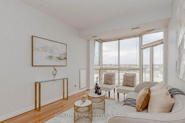 709 - 50 Old Mill Rd N, Condo with 1 bedrooms, 1 bathrooms and 2 parking in Oakville ON | Image 11
