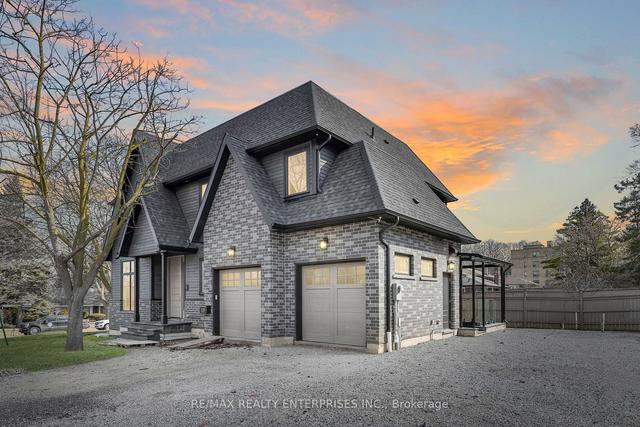 19 Humber Ridge Dr, House detached with 4 bedrooms, 5 bathrooms and 7 parking in Toronto ON | Image 12