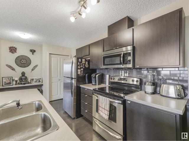 457 - 1196 Hyndman Rd Nw, Condo with 2 bedrooms, 2 bathrooms and 2 parking in Edmonton AB | Image 3