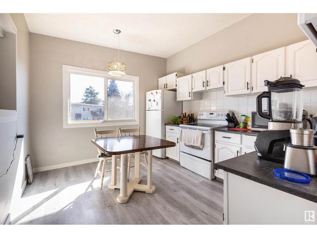 8922d 144 Av Nw, House attached with 2 bedrooms, 1 bathrooms and null parking in Edmonton AB | Image 6
