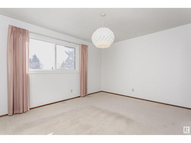 8424 145 Av Nw, House detached with 4 bedrooms, 2 bathrooms and 6 parking in Edmonton AB | Image 12