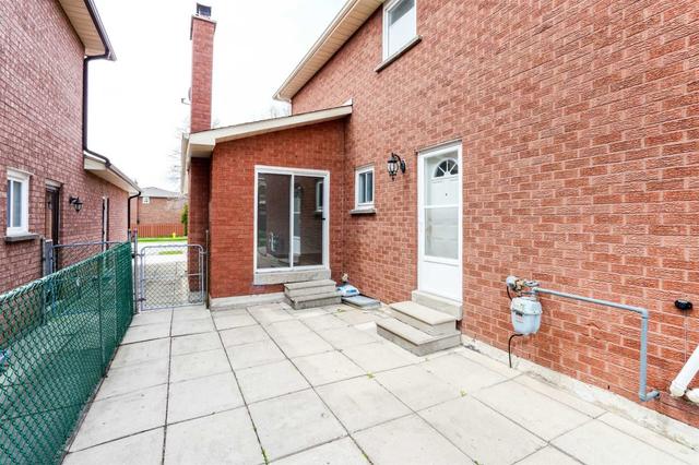 389 Aberdeen Ave, House detached with 3 bedrooms, 4 bathrooms and 4 parking in Vaughan ON | Image 15