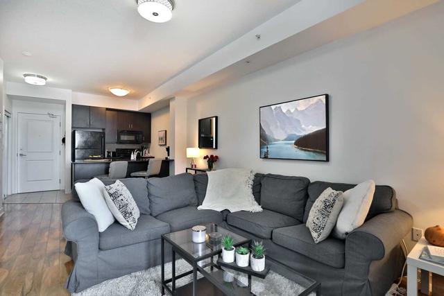 5020 Corporate Dr, Condo with 1 bedrooms, 1 bathrooms and 1 parking in Burlington ON | Image 3