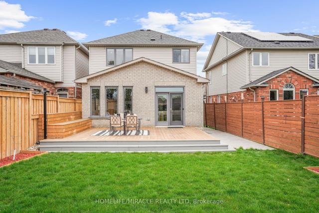 53 Thoroughbred Blvd, House detached with 3 bedrooms, 4 bathrooms and 3 parking in Hamilton ON | Image 31