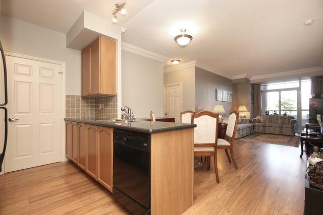 125 - 33 Cox Blvd, Condo with 2 bedrooms, 2 bathrooms and 1 parking in Markham ON | Image 13