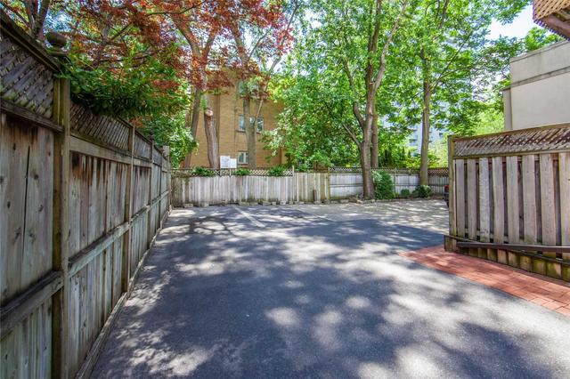 unit 1 - 19 Lowther Ave, House detached with 2 bedrooms, 2 bathrooms and 1 parking in Toronto ON | Image 16