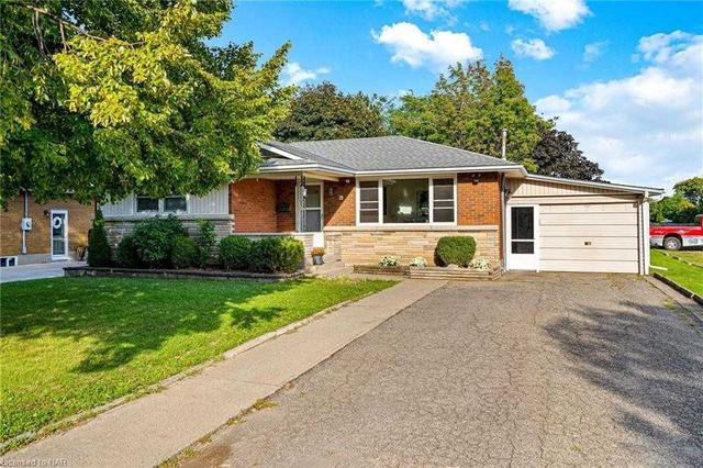 6 Howard Ave, House detached with 3 bedrooms, 2 bathrooms and 6 parking in St. Catharines ON | Image 12