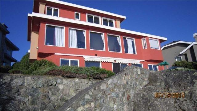 8 - 300 Plaskett Pl, House detached with 3 bedrooms, 5 bathrooms and 2 parking in Esquimalt BC | Image 3