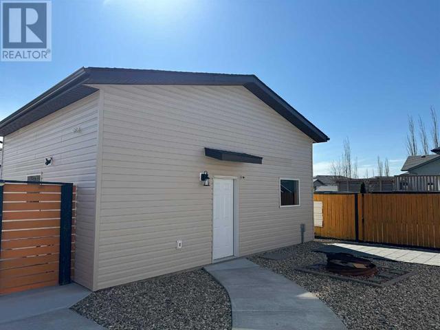 6315 - 60 Streetclose, House detached with 3 bedrooms, 2 bathrooms and 3 parking in Ponoka AB | Image 37