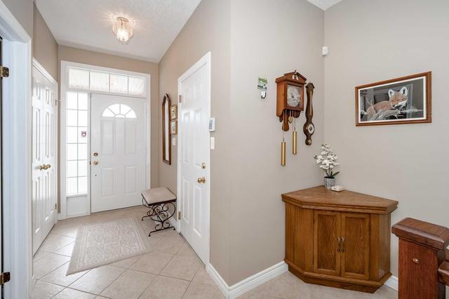 598 Woodlawn Rd E, House detached with 3 bedrooms, 3 bathrooms and 2 parking in Guelph ON | Image 2