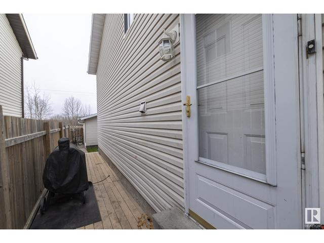 4012 53 St, House detached with 4 bedrooms, 2 bathrooms and null parking in Gibbons AB | Image 28