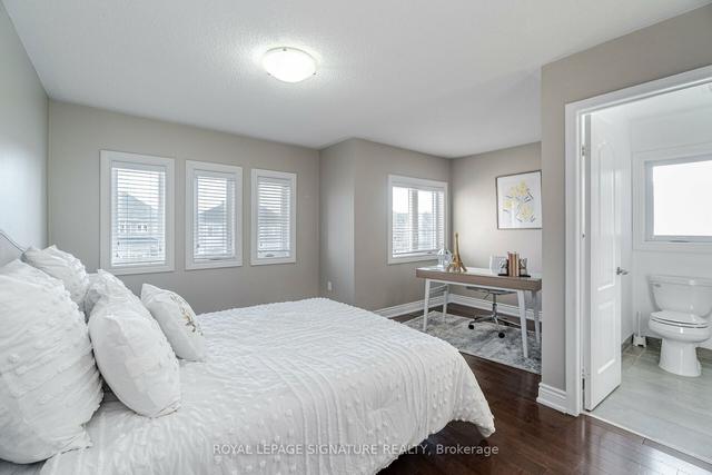 921 Tambourine Terr, House semidetached with 3 bedrooms, 4 bathrooms and 3 parking in Mississauga ON | Image 19