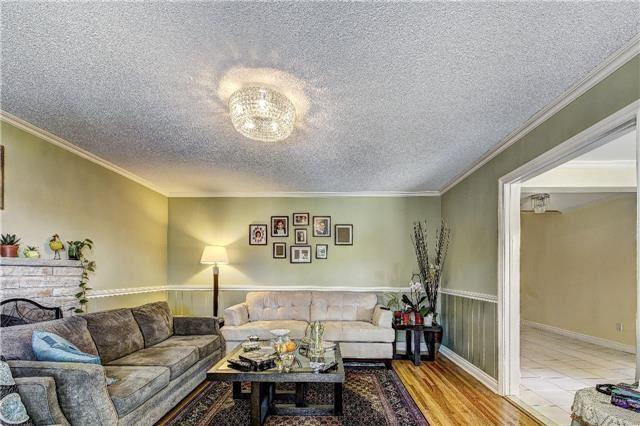 6 Ellenhall Sq, House detached with 4 bedrooms, 4 bathrooms and 4 parking in Toronto ON | Image 13