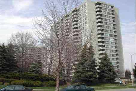 1703 - 225 Bamburgh Circ, Condo with 2 bedrooms, 2 bathrooms and 2 parking in Toronto ON | Image 1