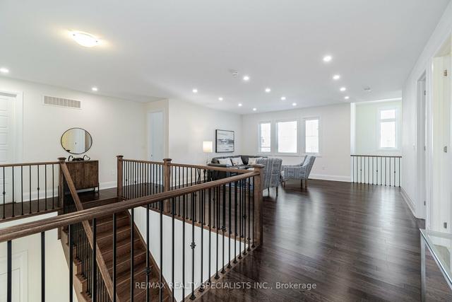 184 First Nations Tr, House detached with 4 bedrooms, 5 bathrooms and 7 parking in Vaughan ON | Image 8