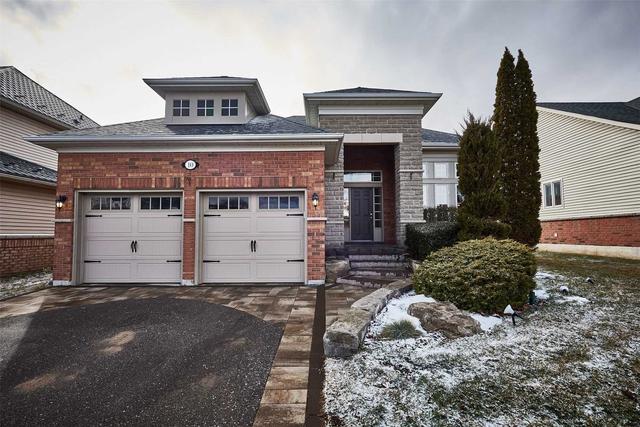 10 Seaboard Gate, House detached with 2 bedrooms, 3 bathrooms and 4 parking in Whitby ON | Image 1