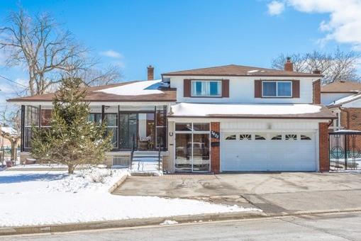 3633 Kingston Rd, House detached with 3 bedrooms, 3 bathrooms and 5 parking in Toronto ON | Image 1