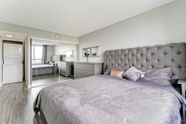 502 - 61 Markbrook Lane, Condo with 2 bedrooms, 2 bathrooms and 1 parking in Toronto ON | Image 7