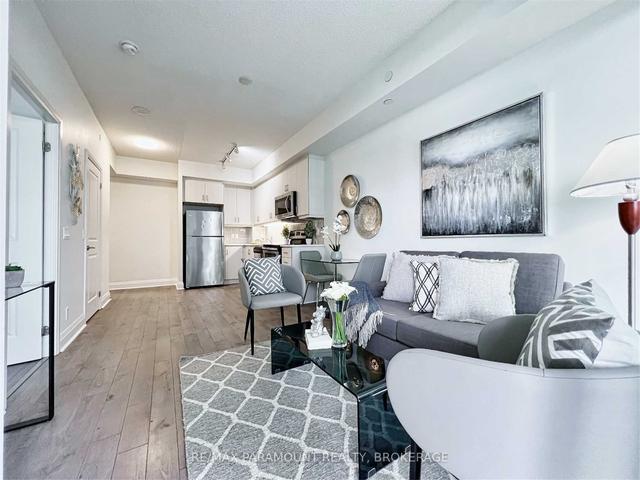 701 - 17 Zorra St, Condo with 1 bedrooms, 1 bathrooms and 0 parking in Toronto ON | Image 7