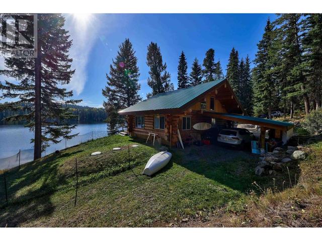8196 N Bridge Lake Road, House detached with 1 bedrooms, 1 bathrooms and null parking in Cariboo L BC | Image 2