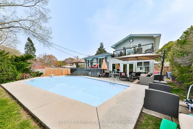 329 Erindale Dr, House detached with 3 bedrooms, 3 bathrooms and 5 parking in Burlington ON | Image 30