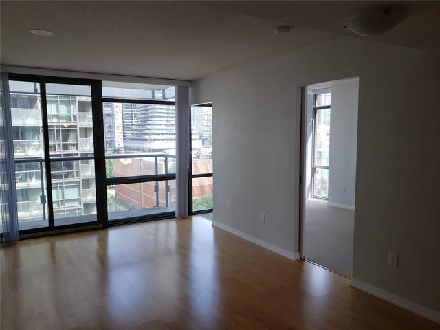 809 - 38 Grenville St, Condo with 2 bedrooms, 2 bathrooms and 1 parking in Toronto ON | Image 6