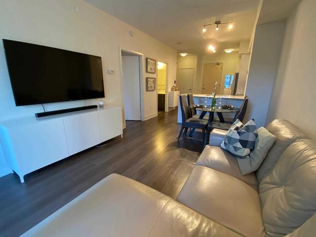 320 - 30 Roehampton Ave, Condo with 1 bedrooms, 1 bathrooms and 1 parking in Toronto ON | Image 19
