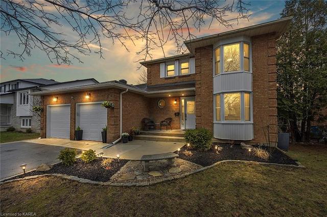 31 Chartwell Crescent, House detached with 3 bedrooms, 2 bathrooms and 6 parking in Kingston ON | Image 12