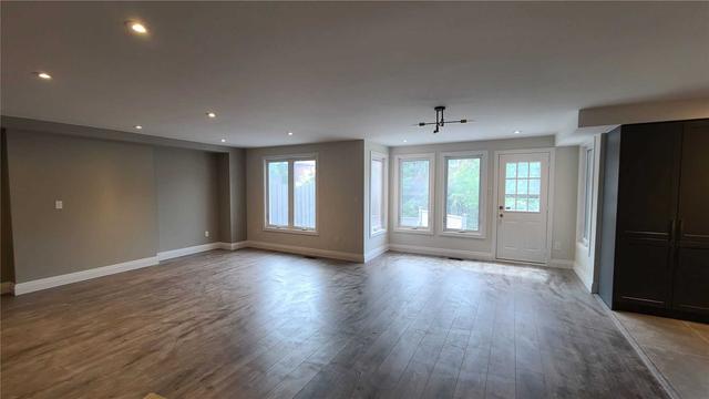 3864 Seebring Cres, House detached with 4 bedrooms, 4 bathrooms and 4 parking in Mississauga ON | Image 4