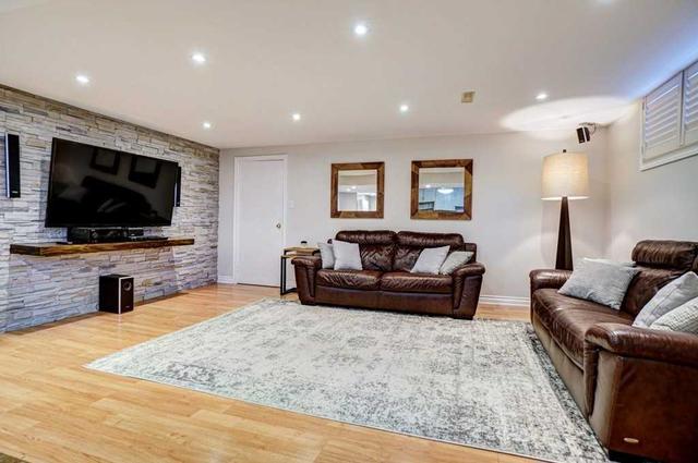 10 Ullswater Crt, House detached with 3 bedrooms, 3 bathrooms and 4 parking in Toronto ON | Image 28