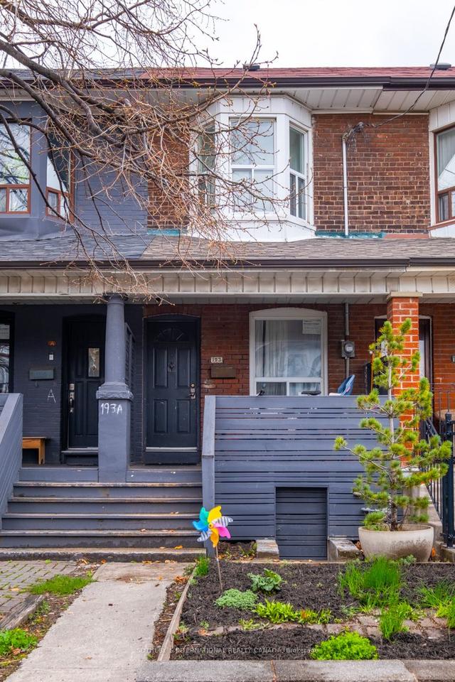 193 Emerson Ave, House attached with 3 bedrooms, 2 bathrooms and 1 parking in Toronto ON | Image 12
