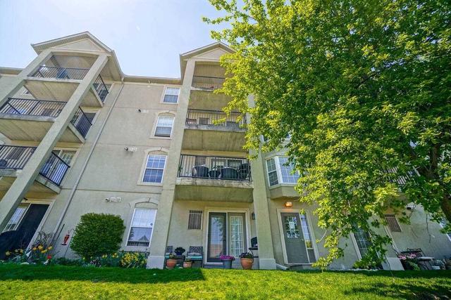 209 - 1421 Walkers Line, Condo with 1 bedrooms, 1 bathrooms and 1 parking in Burlington ON | Image 1