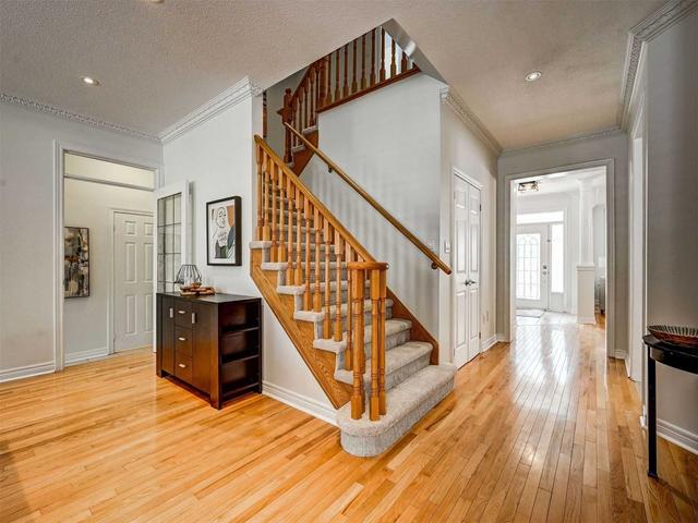 50 Stotts Cres, House detached with 4 bedrooms, 4 bathrooms and 4 parking in Markham ON | Image 14