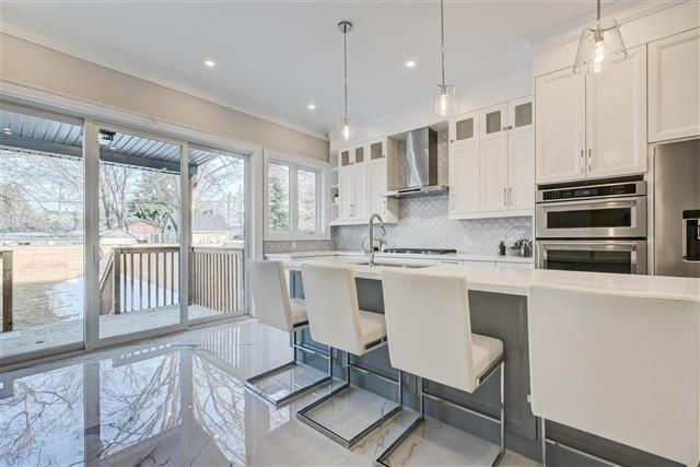 109b Robinson Ave, House detached with 4 bedrooms, 4 bathrooms and 2 parking in Toronto ON | Image 4