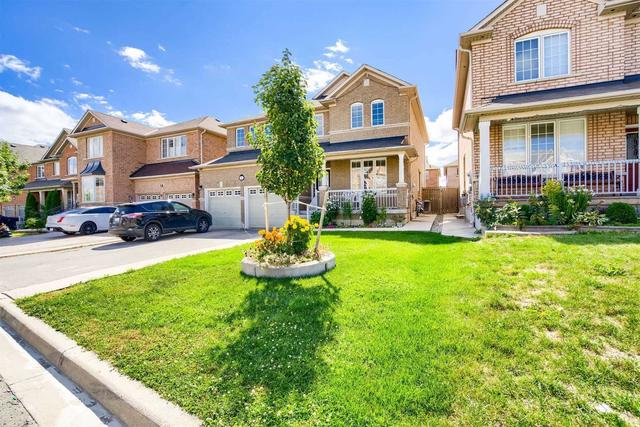 8 Tamarind Vale Valy, House detached with 4 bedrooms, 5 bathrooms and 4 parking in Brampton ON | Image 1