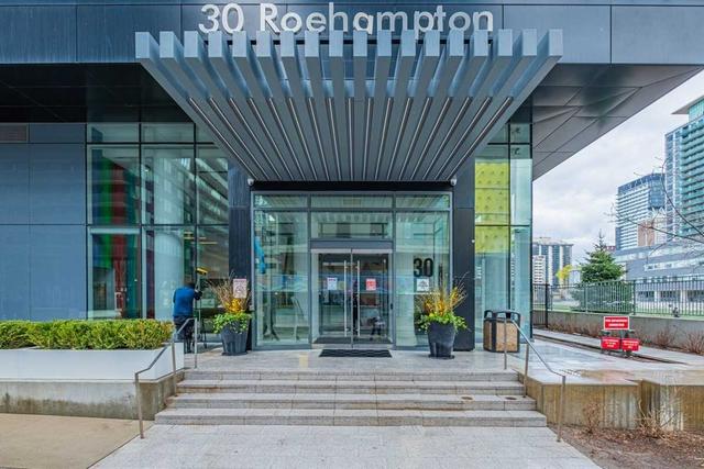 3304 - 30 Roehampton Ave, Condo with 1 bedrooms, 1 bathrooms and 0 parking in Toronto ON | Image 13