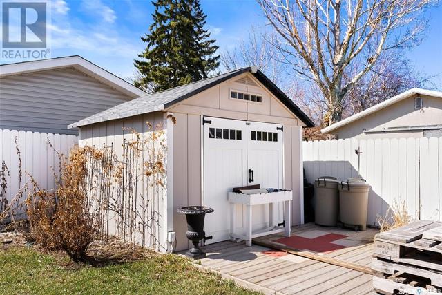 34 Newstead Avenue, House detached with 4 bedrooms, 3 bathrooms and null parking in Regina SK | Image 31