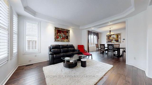 18 Bridleford Crt, House detached with 5 bedrooms, 8 bathrooms and 7 parking in Markham ON | Image 36