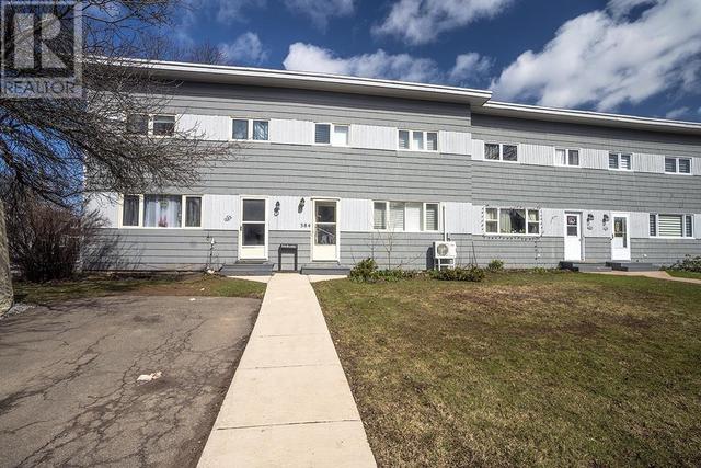 384 Queen Street, House attached with 4 bedrooms, 1 bathrooms and null parking in Charlottetown PE | Card Image