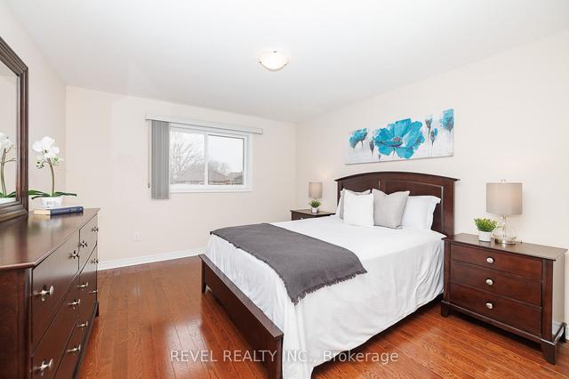 30 Woodburn Ave, House attached with 2 bedrooms, 1 bathrooms and 3 parking in St. Catharines ON | Image 7